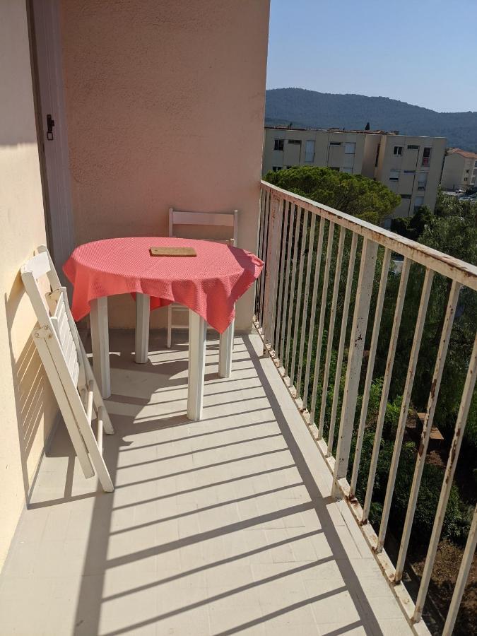 Superbe T2 Proche Des Plages Et Des Commerces Hyères Buitenkant foto